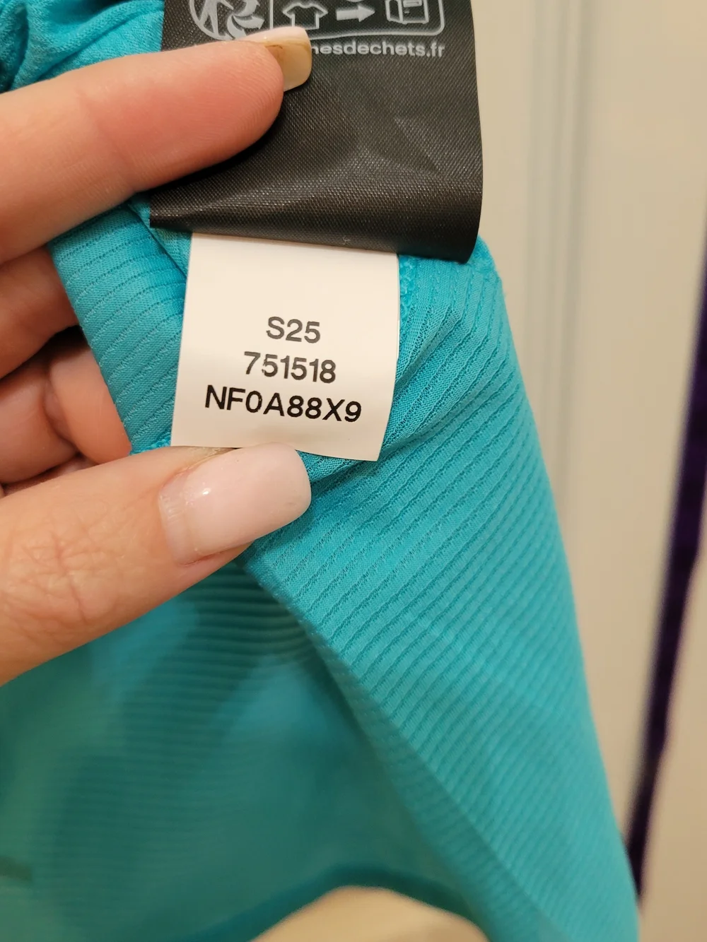 The North Face Women's Short-Sleeve Summit Series Crew Tee — Glacier Blue - Picture 5 of 13
